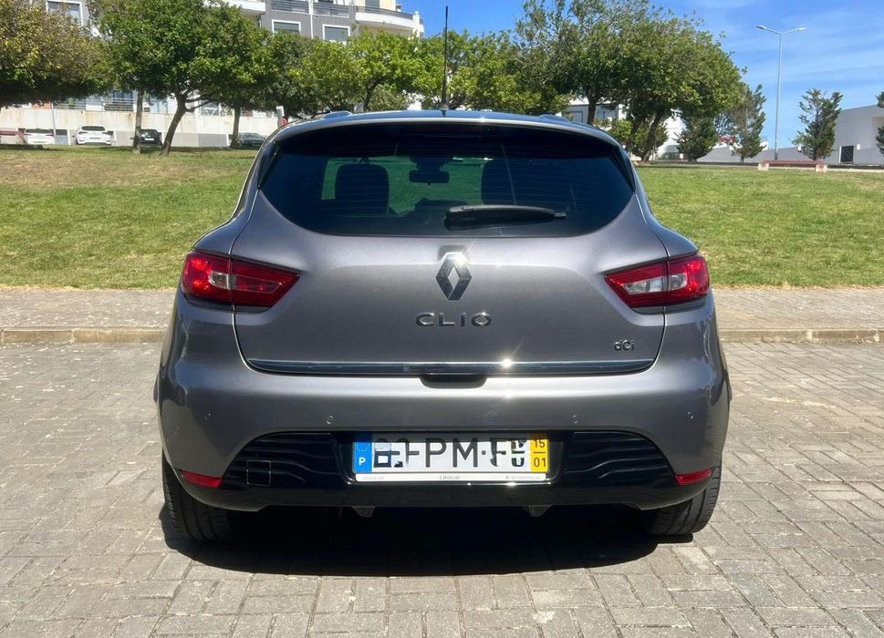 Renault Clio — fotografia 8