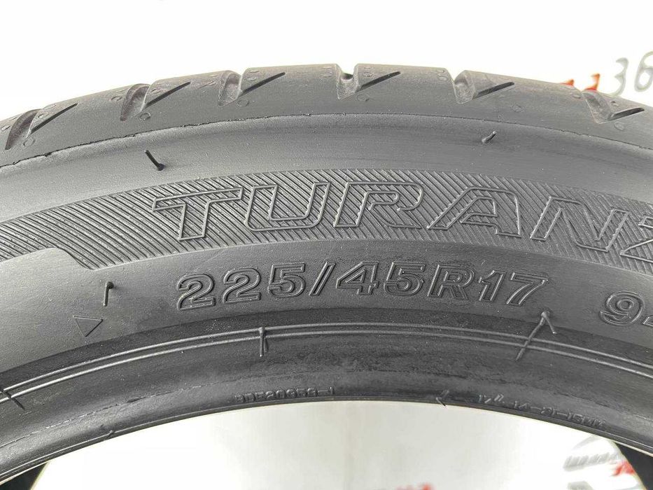 Шини літні в стані нових 225-45 R17 BRIDGESTONE TURANZA T005