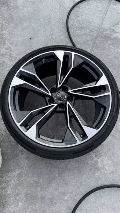 комплект оригинальных дисков Audi  R20 + резина 265/30