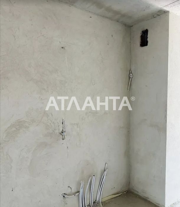 Продаж одно кімнатної квартири по переуступці!