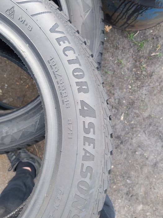 195.55.16 Wielosezon Goodyear super stan montaż