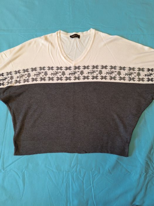 Продаётся свитерок