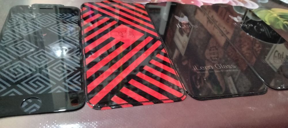Захисне скло IPhone та Mi 9