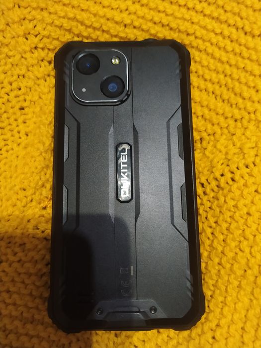 Продам захищений телефон Oukitel на 128 пам'яті і з батереєю на 6300 m
