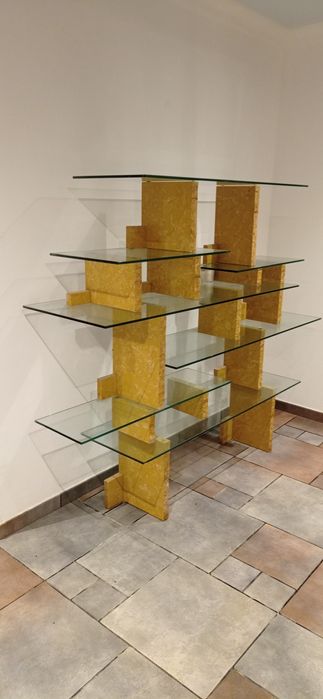 Vendo estante e mesa de centro e uma de apoio para televisão em mármor