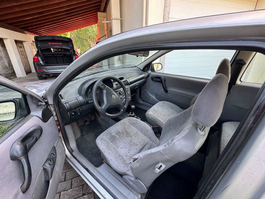 Opel corsa B de 2000