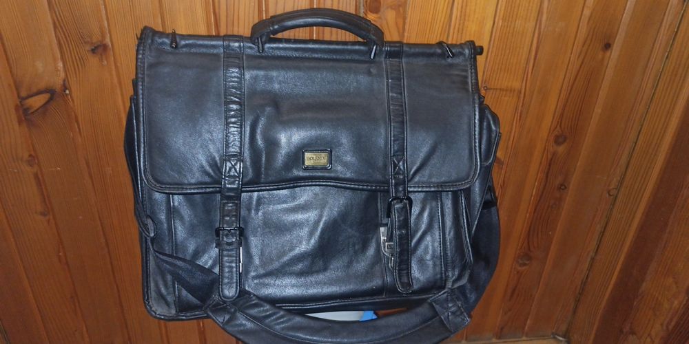 Torba na laptopa i dokumenty