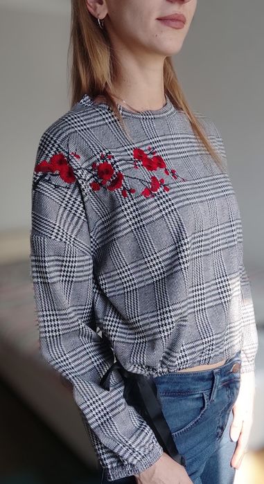 Мягкий свитер /укороченный свитер