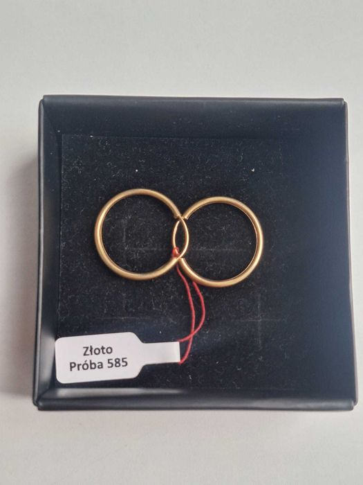 Złote kolczyki koła średniej wielkości, p. 585,14K