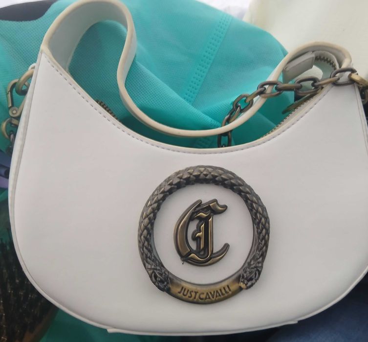 Mala just cavali (Nova)