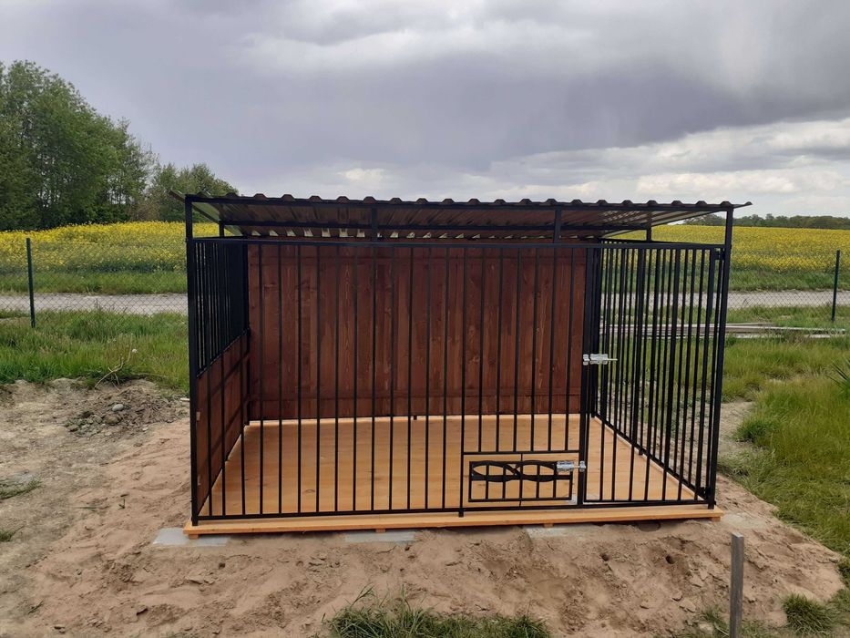 Kojec dla psa Kojec pod wymiar Kojce stalowe