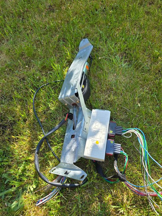 Antena elektryczna Saab 9000 LIft 2.0T 185 KM Rok 1991-1998 Nr OE.4108932