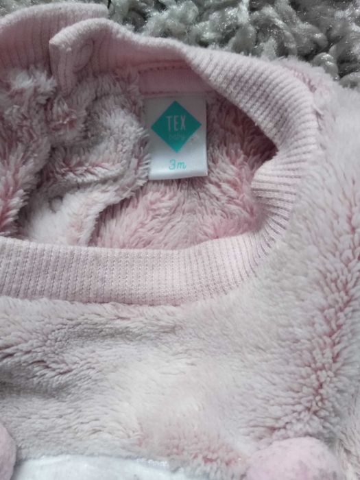 Sweter sweterek różowy ocieplany dziewczęcy 3 miesiące