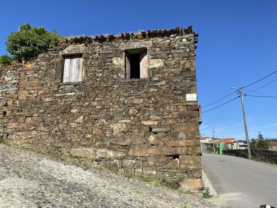 Moradia unifamiliar - Guiães