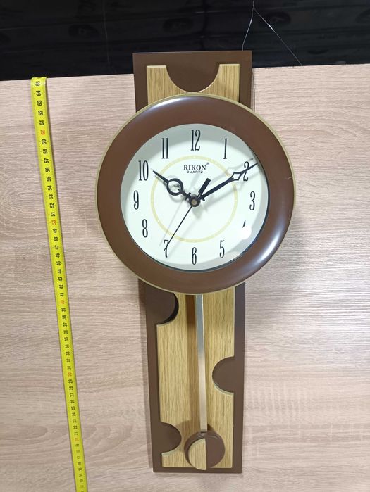 Часы большие настенные с маятником, Новые.