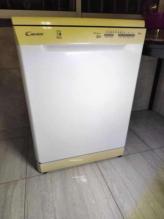 Máquina de lavar loiça Candy