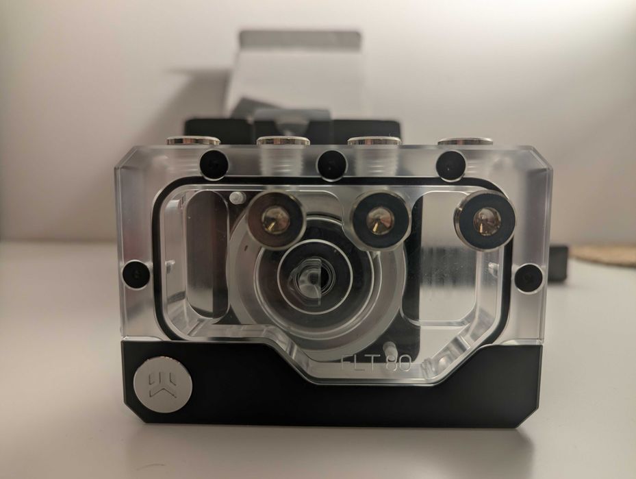 EK-Quantum Kinetic FLT 80 D5 PWM D-RGB - Plexi