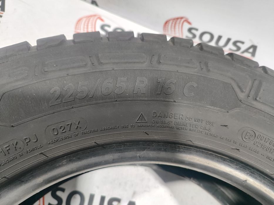2 pneus semi novos Michelin 225-65R16C - Oferta dos Portes