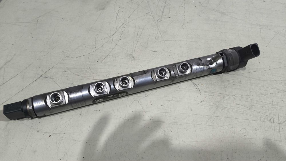 Régua de Injeção BMW n47 Serie 3/5 (F30/F10/F11) Com Sensores  7800.60103