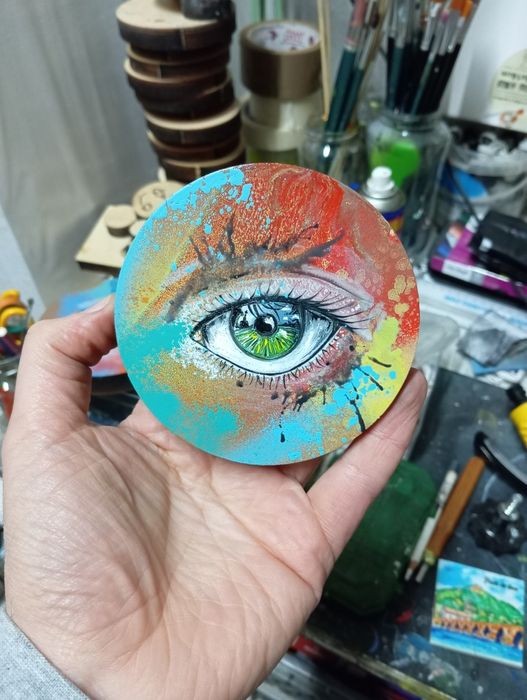 Pintura sobre madeira redonda