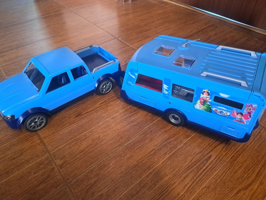 Playmobil 9502 pick up z przyczepa kempingowa