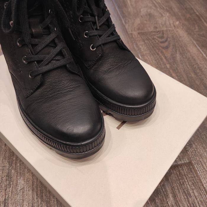 Trzewiki botki wiązane Lasocki