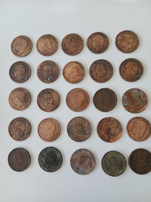 Moedas Monarquia. Lote de 50 Unidades.