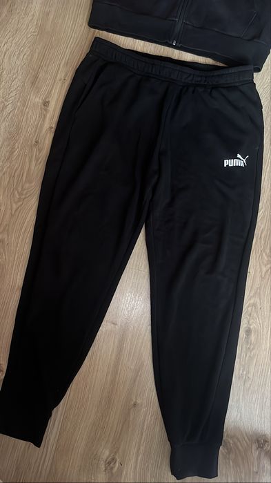 Чоловічі спортивні костюми