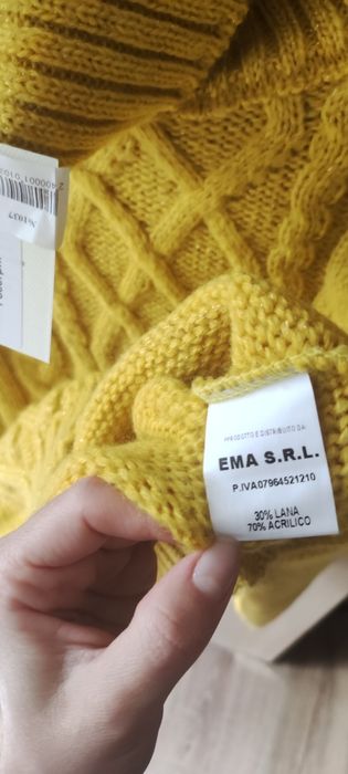 Новий жіночий светр