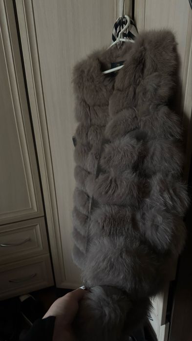 Продам жилетку з песця