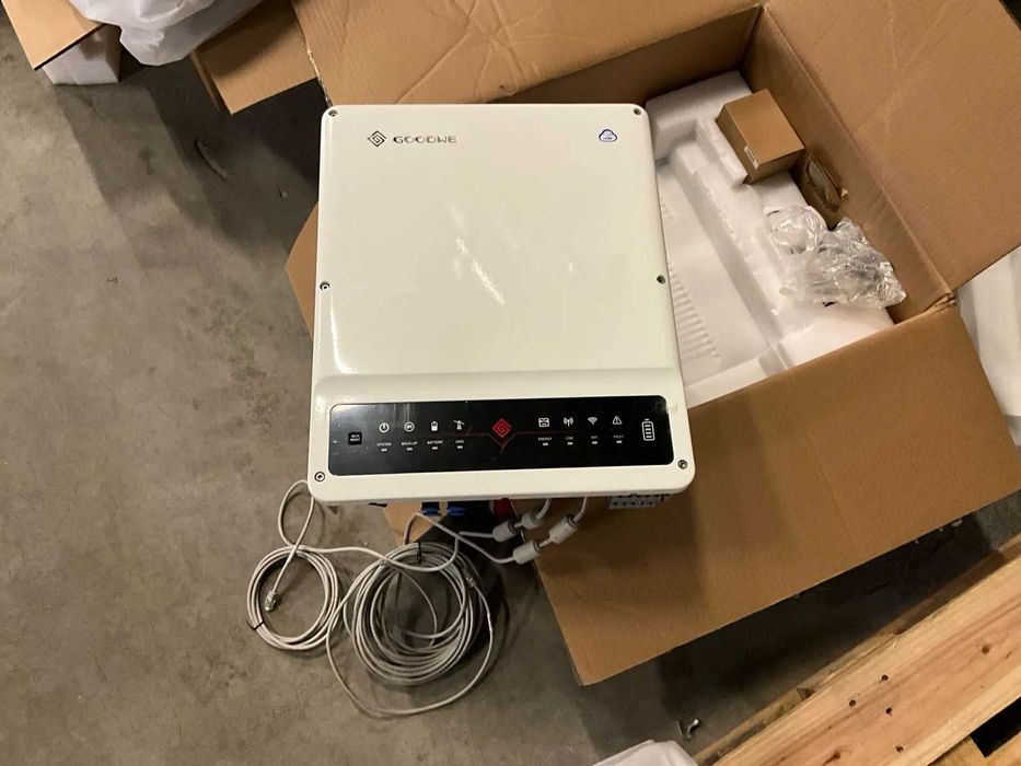 Goodwe power inverter hybrid 3500