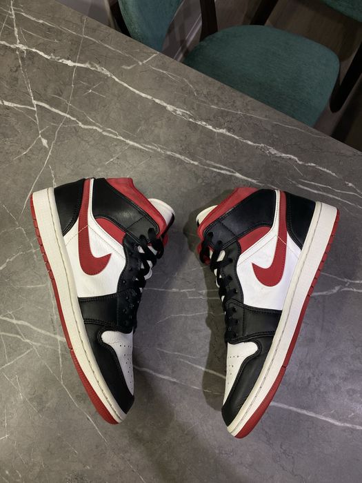 Оригінальні Nike Air Jordan 1 Mid Red Розмір 40.5 Dunk AF
