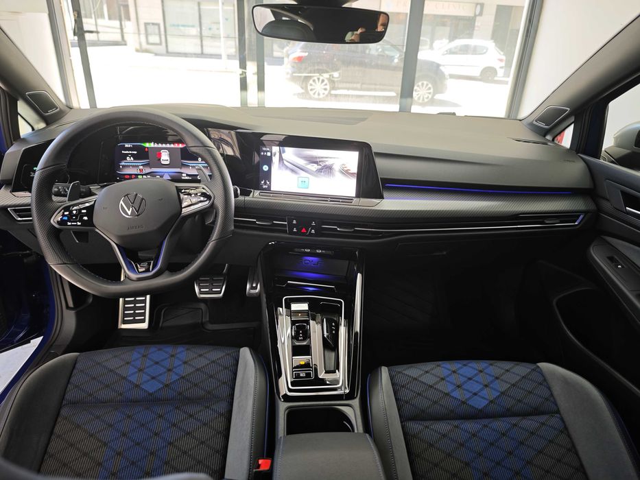 Volkswagen Golf R 2.0 TSI  Automatico | 320cv | 2023