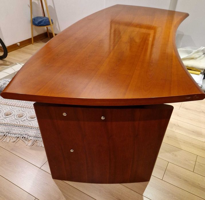 Secretária escritório grande em Cerejeira