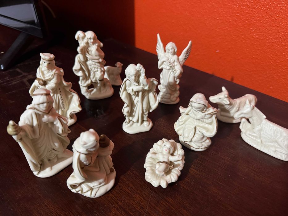 Figuras e Presépio de Natal em Porcelana - VER VÁRIOS