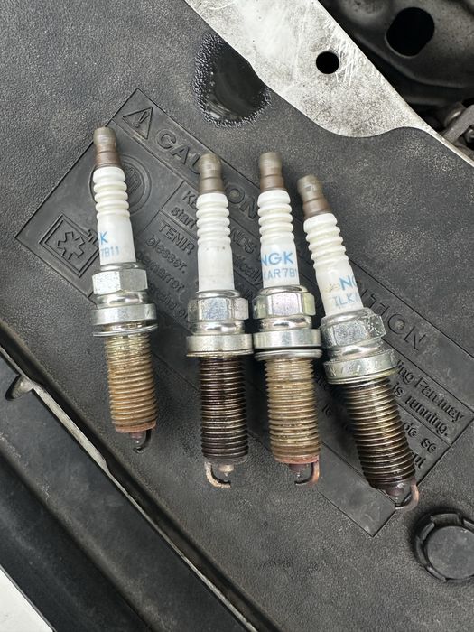Иридиевые свечи NGK.