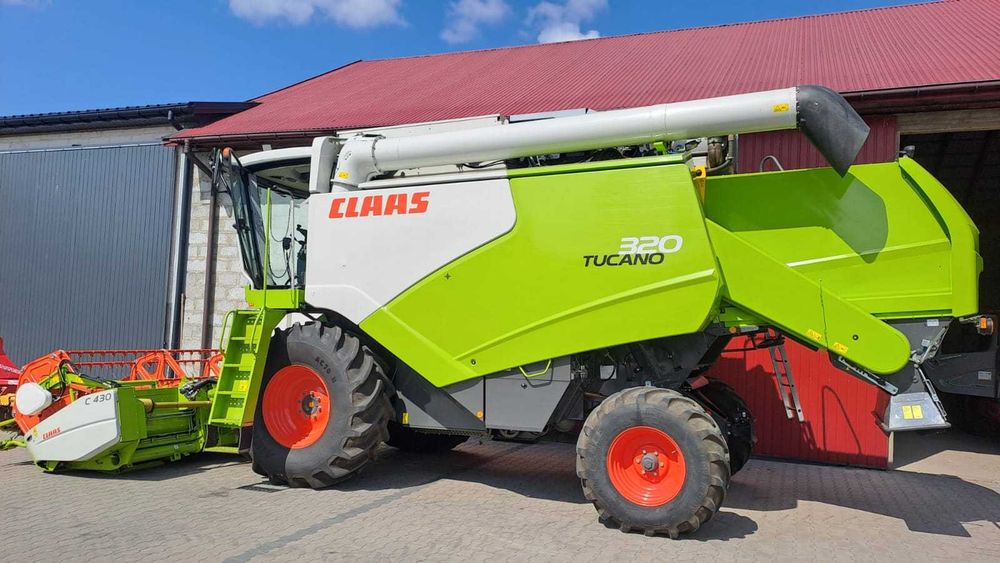 claas tucano 320