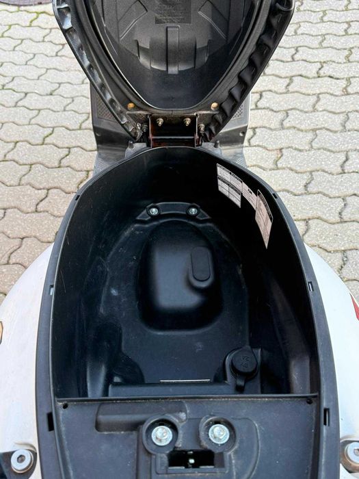 Scooter SYM Orbit III 50cc (2019) - Impecável e Económica