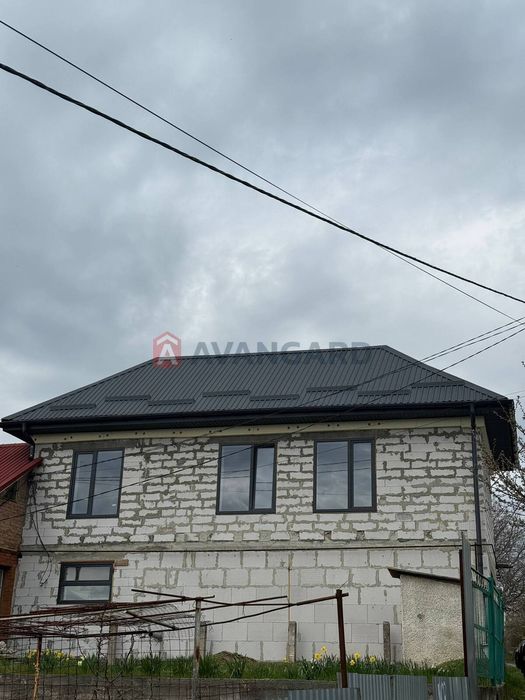 Будинок в Дубово  з видом на озеро