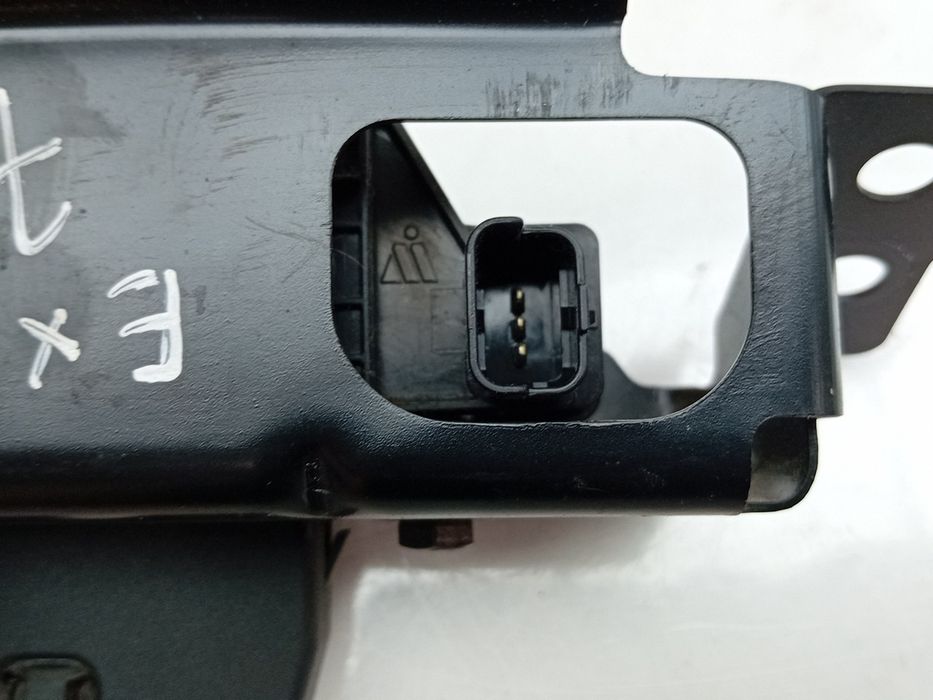 Fechadura / fecho da mala PEUGEOT 208