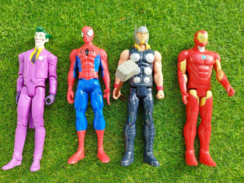 11 Super-Heróis Marvel e DC Comics 30cm