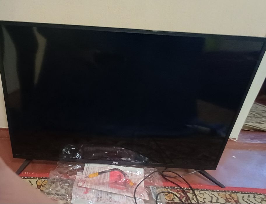 Телевізор JVC led