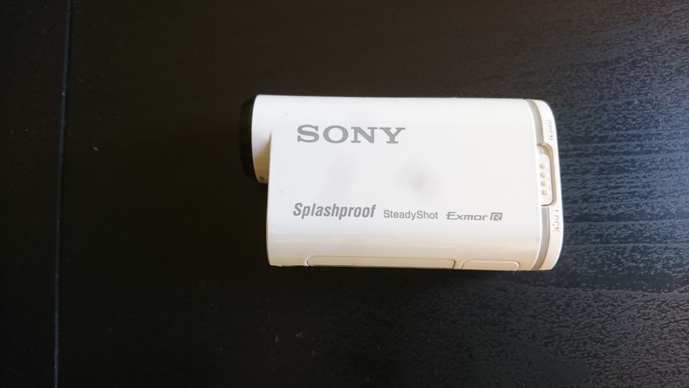 2X 
Sony HDR-AS200 + comando remoto M-LVR2