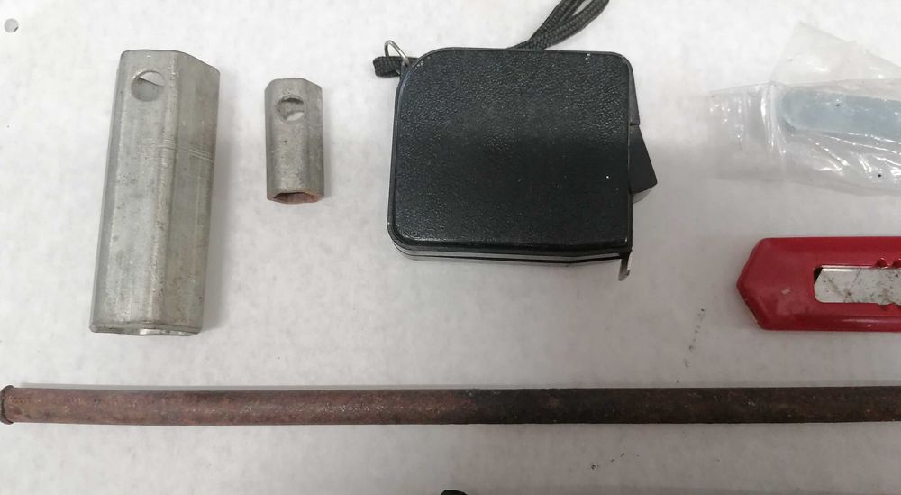 Alicate, turquês, fita métrica e outros, tudo por 5€