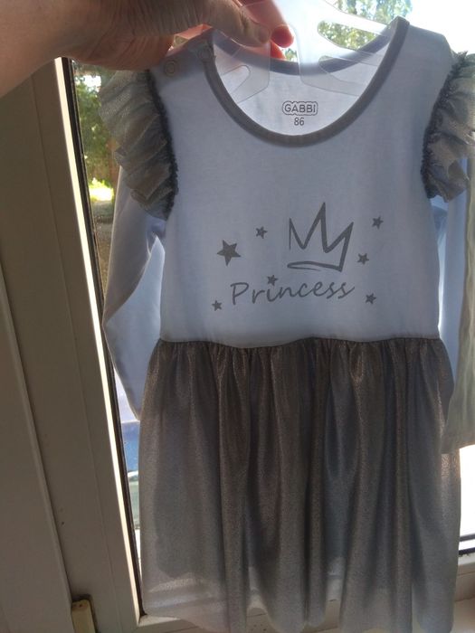 Сукня на дівчинку