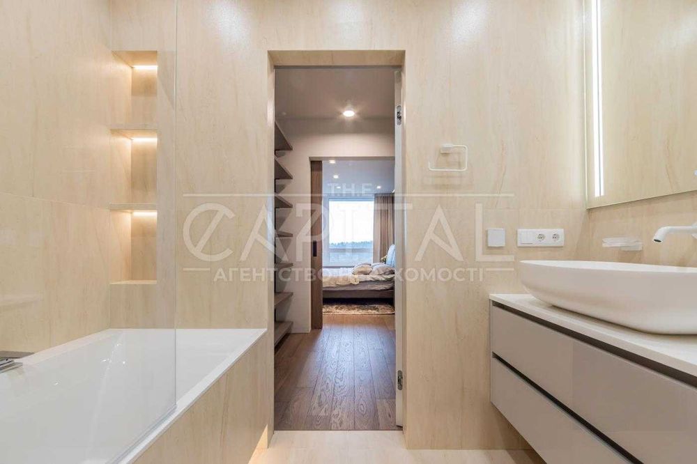 Продаж сучасної квартири з дизайнерським ремонтом