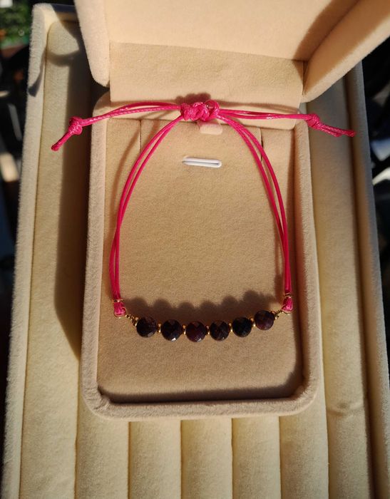 Bransoletka z naturalnych kamieni granat