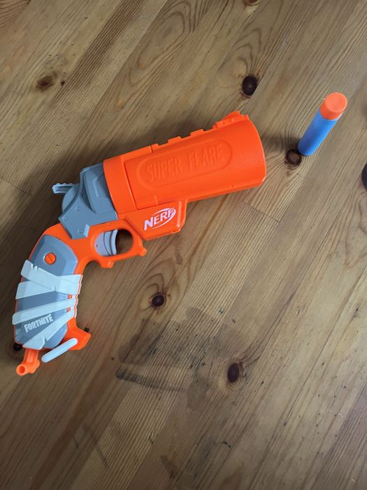 Nerf Fortnite com 1 dardo