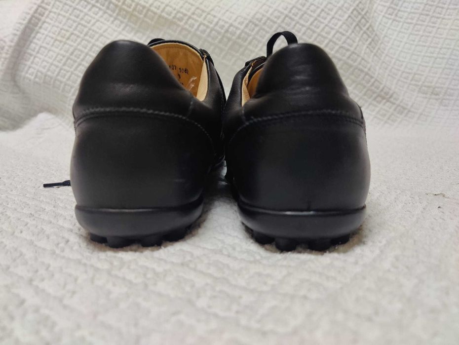 Sapatos Azzaro tam. 43 em estado novo