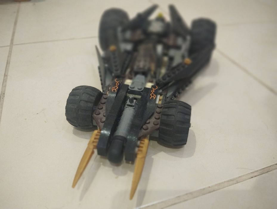 Lego атака Koula 9444